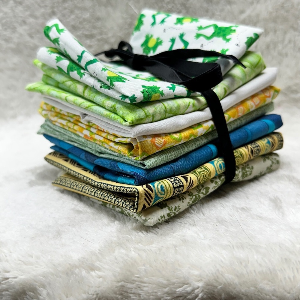 Fat Quarter 'Swamp Frogs' 8 Piece Quilt Fabric Bundle, Green/Blue/Yellow